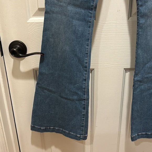 Express High Rise Flare Jeans - Picture 4 of 5